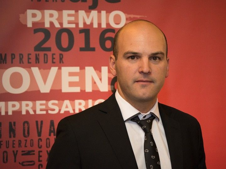 Thomas Secades, de Puertas Secades, se alza con el Premio Joven Empresario 2016