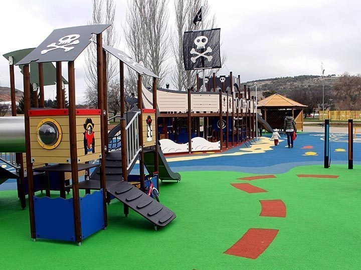 Burgos estrena su primer parque adaptado a niños con movilidad reducida