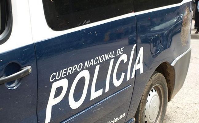 Vehículo de la Policía Nacional/BC