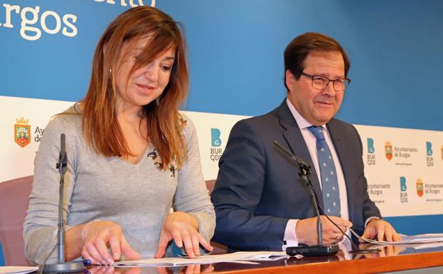 Carolina Blasco y Salvador de Foronda en rueda de prensa/PCR