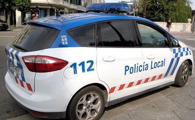 Detenido un joven por agredir a otro en un bar de Las Llanas