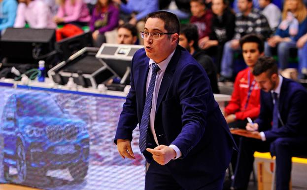 Diego Epifanio 'Epi' dirige a su equipo/ACB/Photo María González