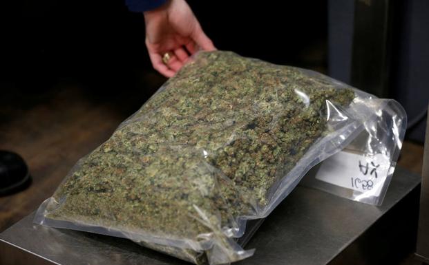 Marihuana guardada como prueba en un caso en Canadá. /Reuters