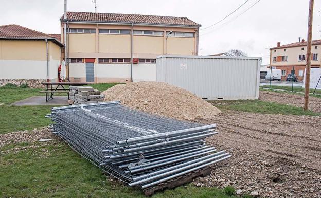 El barrio de La Venilla lleva varias semanas preparado para las obras/Rodrigo González Ortega