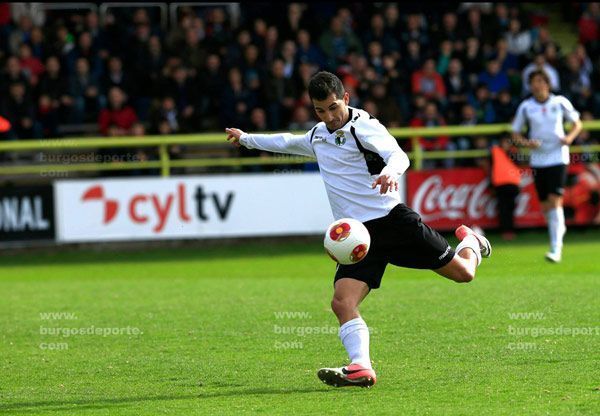 0-0. Burgos CF y Cultural rivalizan en falta de puntería