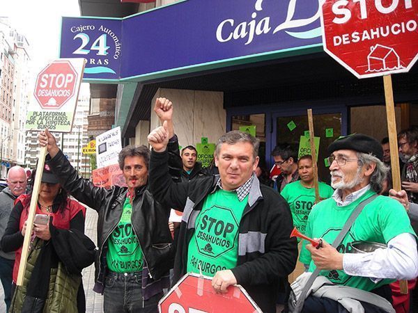 Éxito de PAH Burgos frente a Caja España