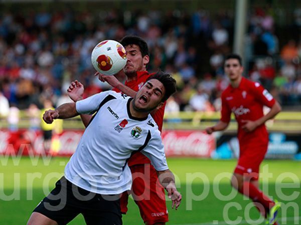 1-2. El Burgos despide la temporada con otra derrota