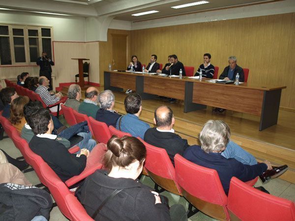 PP, PSOE, IU y UPyD debaten sobre empleo y política social