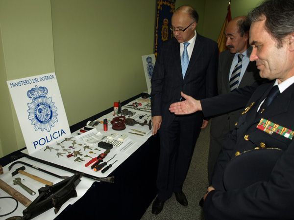 La Policía desarticula una banda especializada en robos rapidos