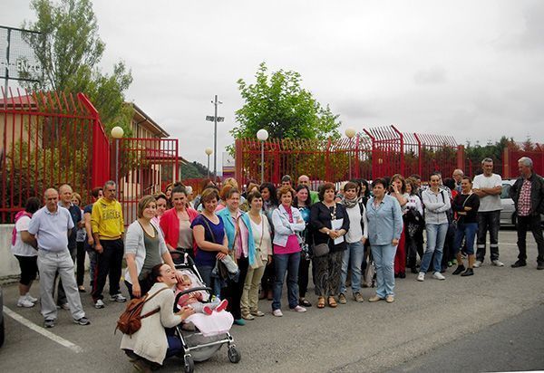 Denuncian el comportamiento de dos docentes en el Valle del Mena