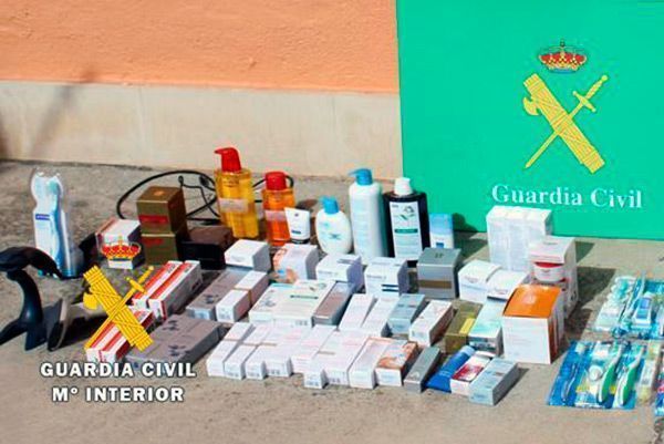 Tres detenidos por el robo de medicamentos en la Ribera