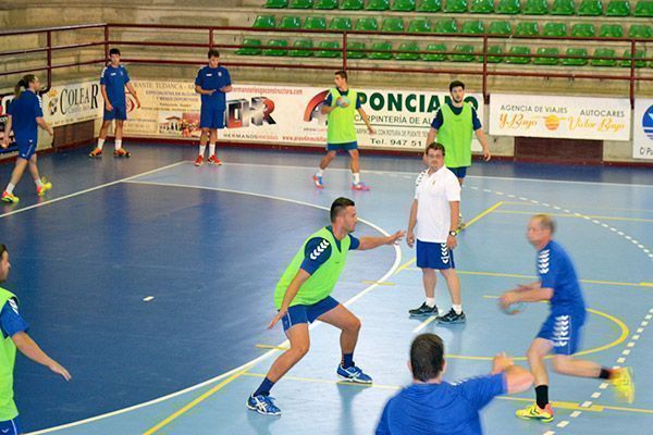 El Villa de Aranda arranca pensando en la permanencia