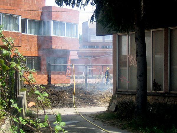 Tercer incendio en una semana en las traseras de la Escuela de Arte