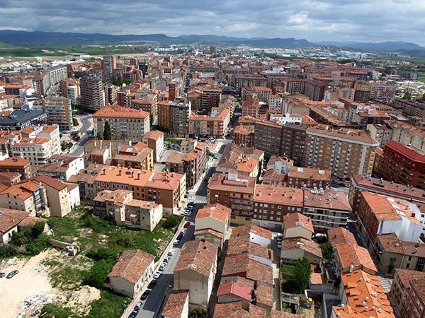 Sube la compraventa de viviendas en Burgos en julio