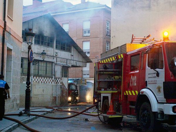 Negligencia o intencionalidad tras el incendio en Orly