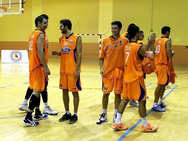 61-74. Autocid se estrena con victoria