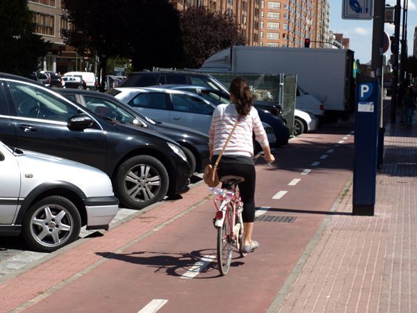 El Ayuntamiento mejorará la señalización del carril bici