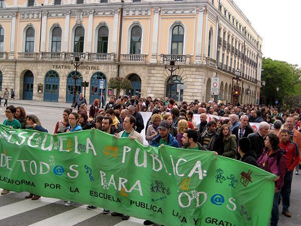 UGT se desmarca de la convocatoria de huelga en Educación