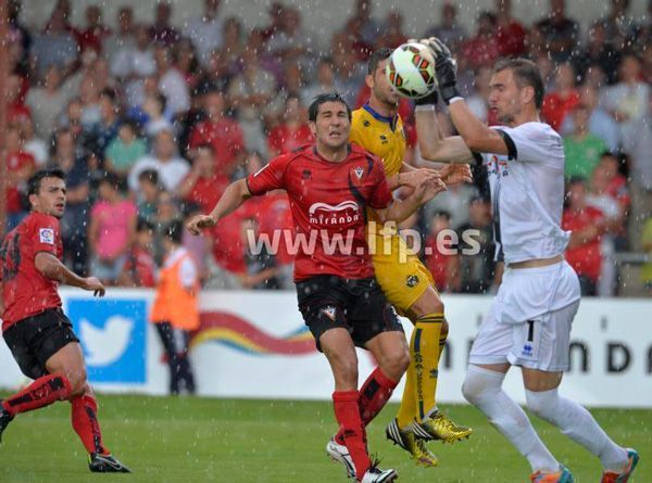 1-2. El Mirandés se queda a las puertas del empate