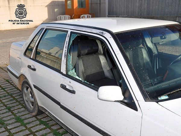 Detenido un joven de 20 años tras robar en 35 coches