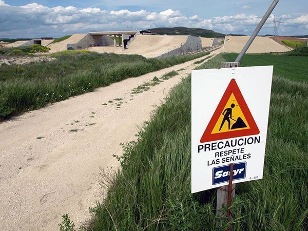 Cortes al tráfico en la N-120 entre Villalbilla y Quintanadueñas