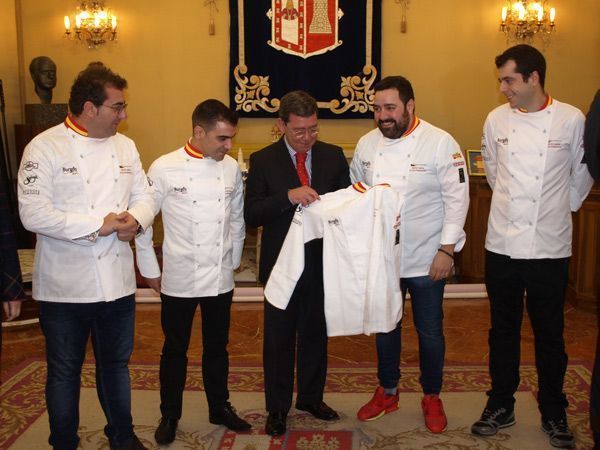 Burgos celebra el bronce de la Selección Española de Cocina