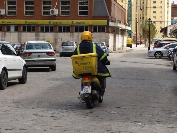 UGT critica los recortes de personal de Correos en la provincia