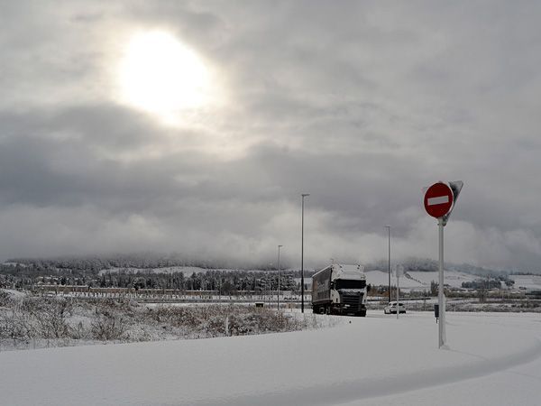 La nieve y el hielo impiden a 1.794 alumnos acudir a clase