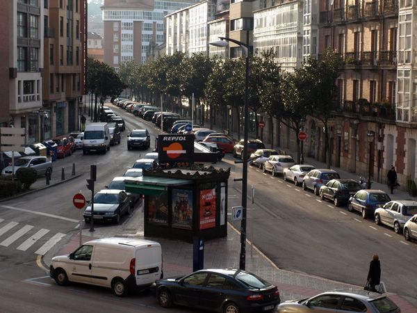 Detenido por intentar robar un turismo en la calle Sanz Pastor