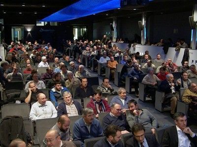 Más de un centenar de agricultores acudieron a la jornada. IAC