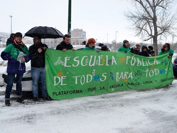 La comunidad educativa denuncia la falta de sustitución de profesores