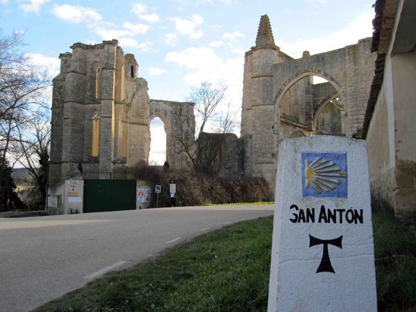 Esoterismo y cultura jacobea entre San Antón y Castrojeriz