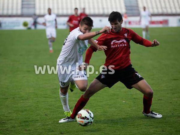 El Mirandés quiere mirar hacia arriba