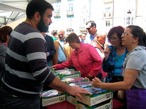 Productores y comerciantes de Las Caderechas crean la cooperativa ‘CadeFruit’