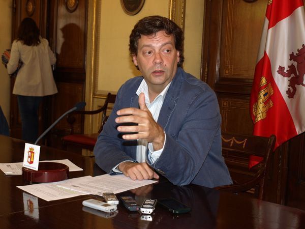 José María Jiménez pone su futuro político a disposición del PSOE