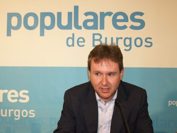 El PP apuesta por la continuidad y nombra a Lacalle como candidato