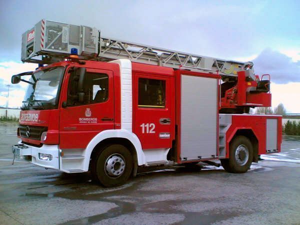 Un herido en el incendio de una panadería de San Gregorio en Aranda