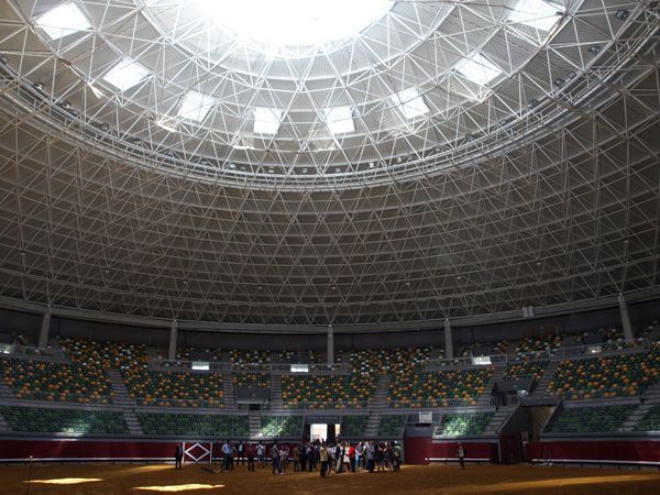 Santos critica la apertura del Coliseum sin haberse finalizado las obras