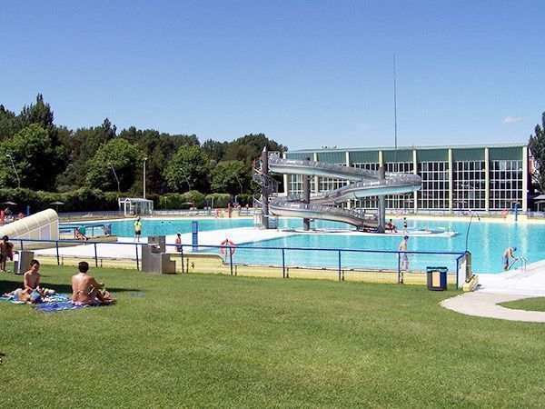 La ola de calor quintuplica la asistencia a la piscina de El Plantío