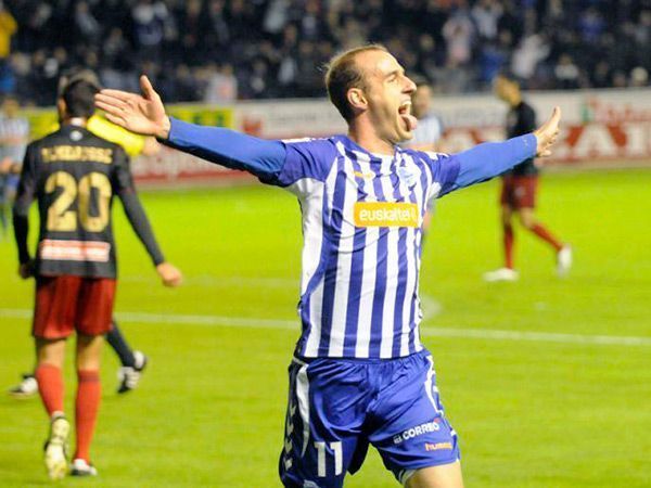 Ion Vélez se postula como el nuevo goleador del Mirandés