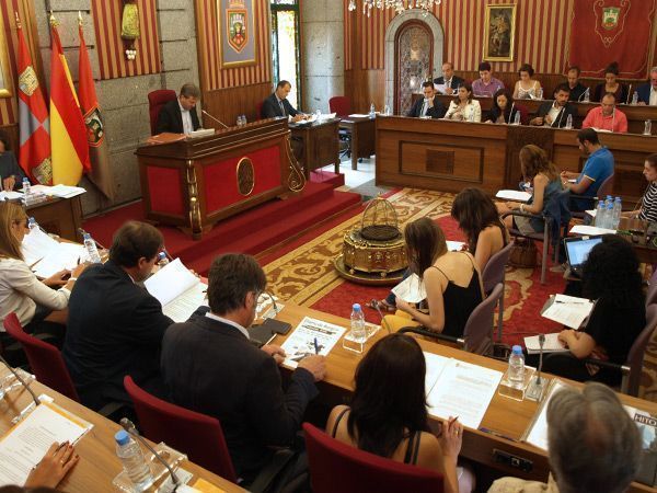 El PCAS pide a Conde, Arnáiz y López que entregen sus actas de diputados