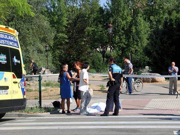 La Policía continúa buscando al ciclista que ayer atropelló a una anciana