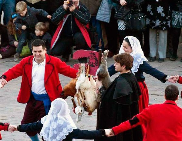 Admitida a trámite una denuncia contra el uso animales en la Danza del Escarrete