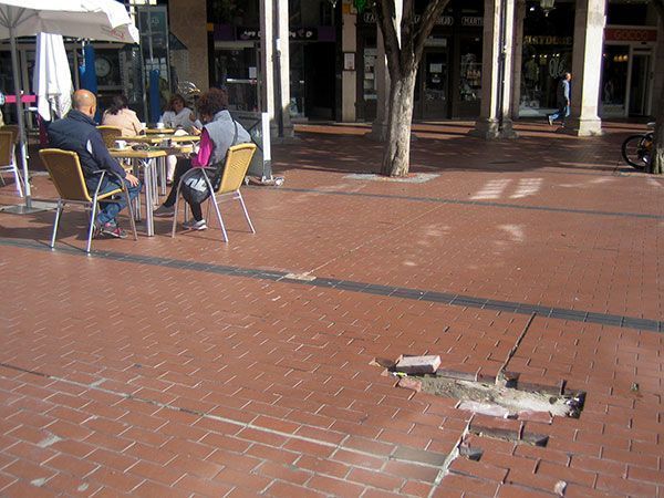 Los socialistas plantea dos alternativas a la reforma integral de la Plaza Mayor