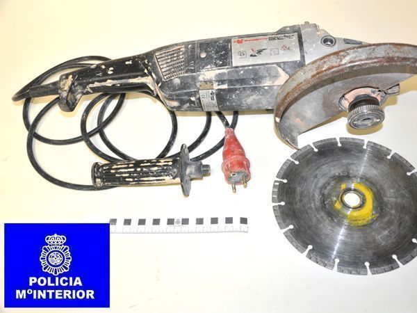 Detenido en Aranda por lanzar una radial a los agentes que intentaban reducirle