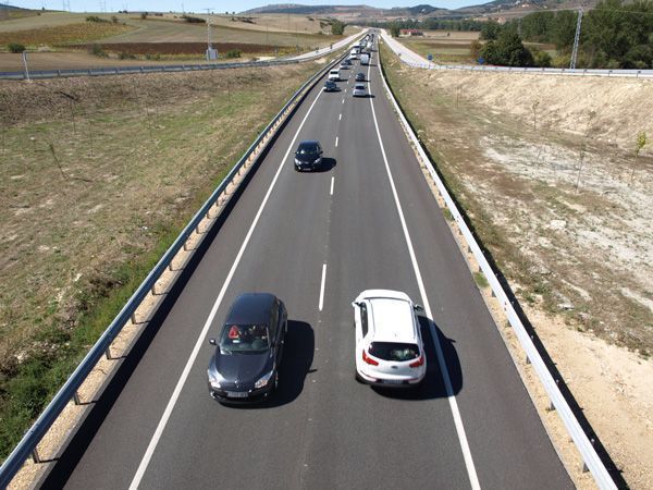 La operación especial de tráfico del Puente del Pilar se salda con un fallecido