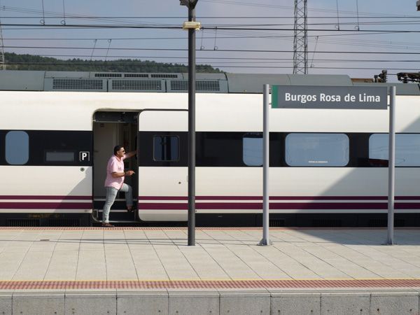 Fomento trabaja en una conexión temporal para el AVE entre Burgos y Vitoria