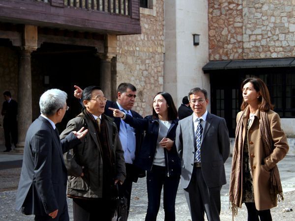 La UBU y la Chogquing Jiatong University estrechan aún más sus lazos