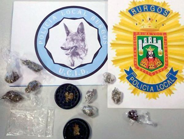 Policía Local pilla a varios menores con marihuana y hachís