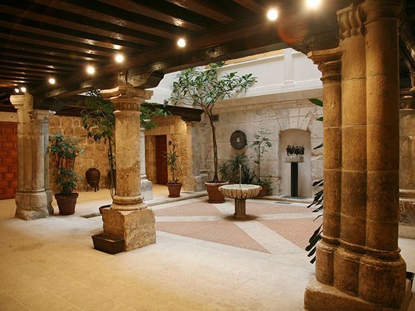 Visitas teatralizadas para conocer los misterios del Palacio de Castilfalé